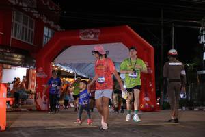 BIB: 615
                            <button type="button" onclick="openModal(26263849)" class="btn btn-primary btn-sm float-right btn-popup" data-toggle="modal" data-target=".modal-high-quality">
                        <i class="fas fa-shopping-cart"></i> Add to Cart
                    </button>
                                            <button type="button" onclick="isThisMe(26263849, true)" class="btn btn-success btn-sm float-right btn-popup btn-isme hidden" data-toggle="tooltip" data-placement="bottom" title="นี่คือรูปของคุณใช่ไหม คลิกที่นี่เพื่อเอาเข้าอัลบั้ม">
                        <i class="fas fa-plus"></i> Add to album
                    </button>
                    <button type="button" onclick="isThisMe(26263849, false)" class="btn btn-warning btn-sm float-right btn-popup btn-isnotme hidden">
                        <i class="fas fa-ban"></i> Remove from album
                    </button>